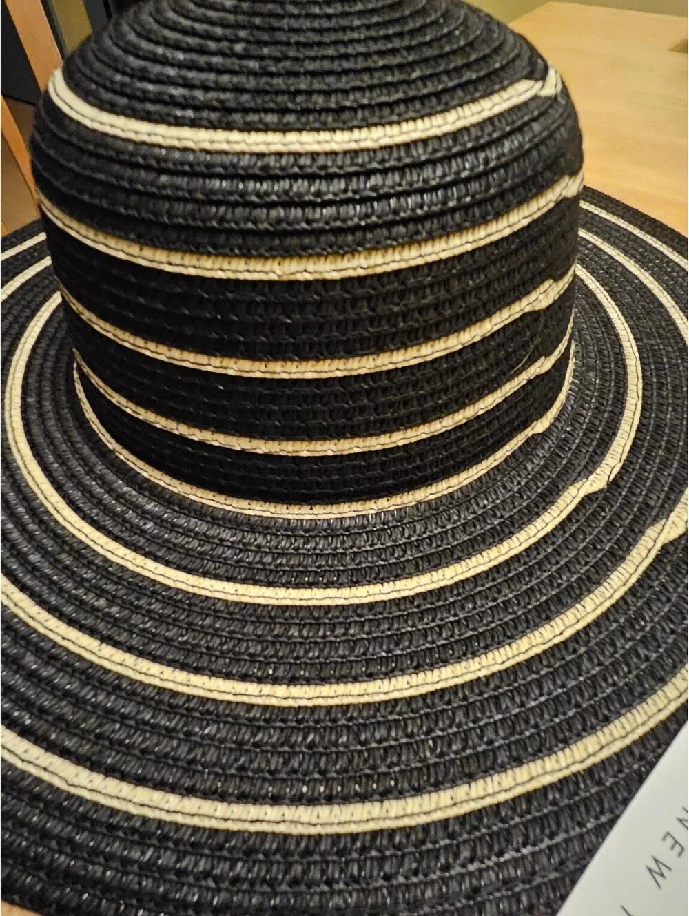 Nicole Miller New York Womens Wide Brim Sun Hat Black Tan Striped One Size NWT